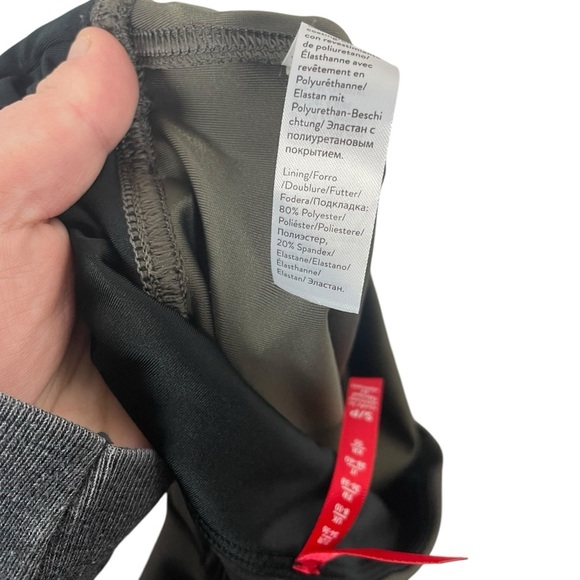 SPANX Faux Leather Leggings in Gunmetal Grey Size S - Picture 6 of 11